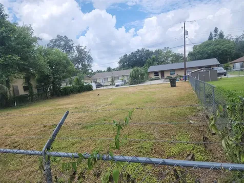 5232 Pine Street Seffner FL 33584