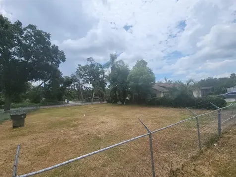 5232 Pine Street Seffner FL 33584