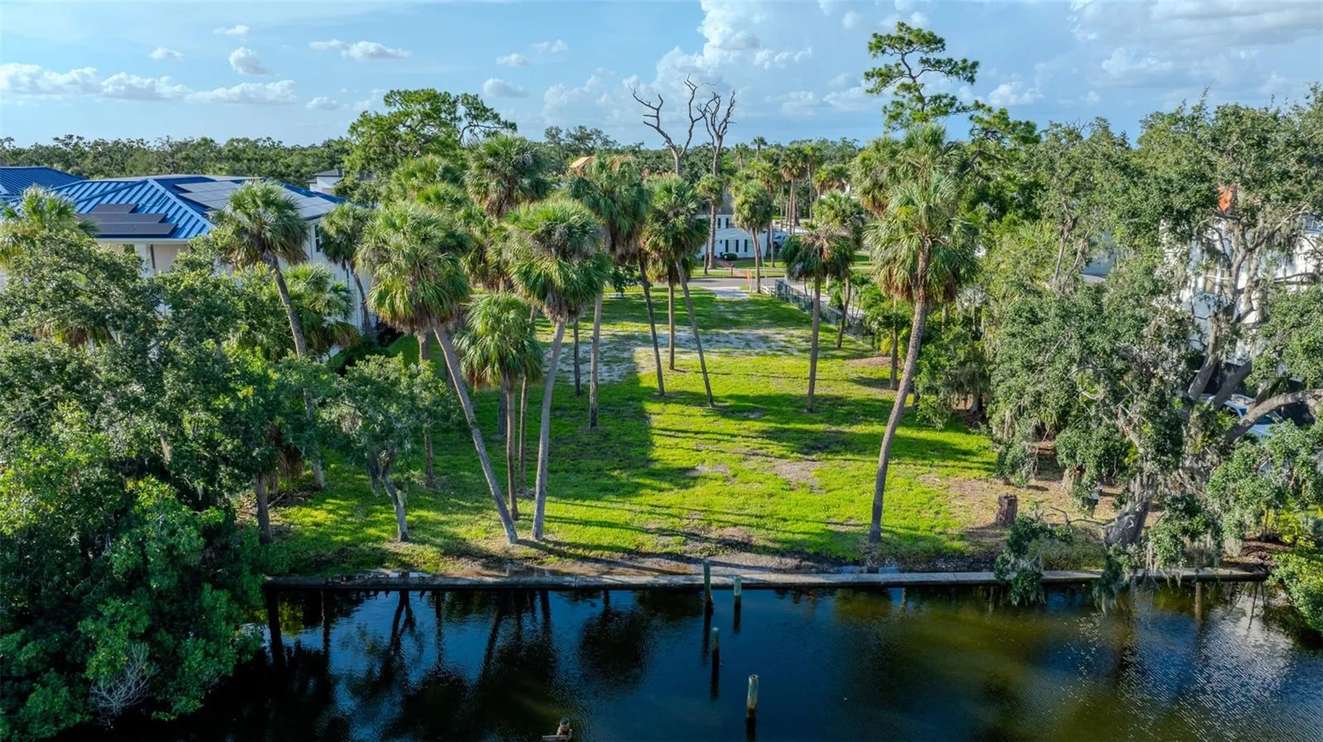 2631 N Dundee Street Tampa FL 33629