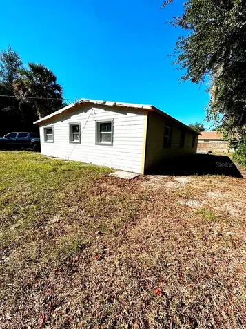 921 S Salisbury Avenue Deland FL 32720