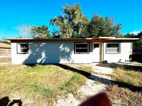 921 S Salisbury Avenue Deland FL 32720