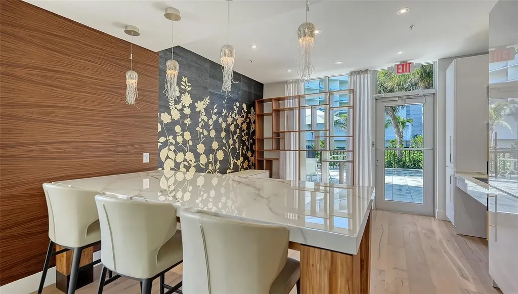 1701 Gulf Of Mexico Drive Longboat Key FL 34228