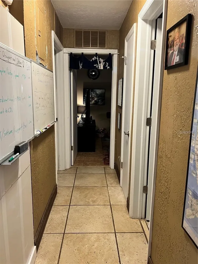 4340 Lagg Avenue Fort Myers FL 33901