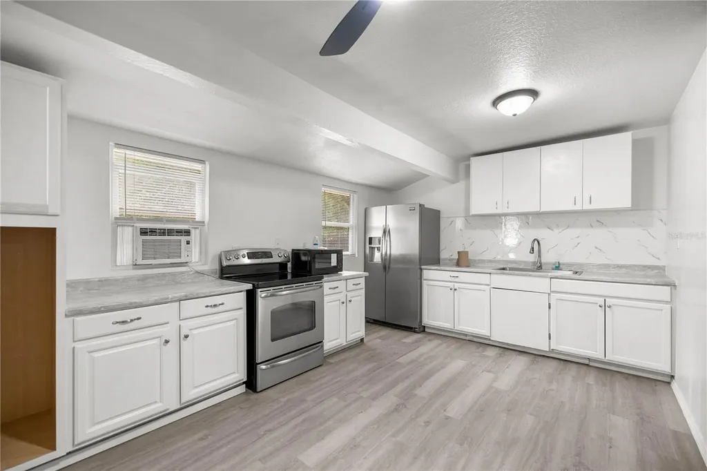 14750 NW 42nd Court Reddick FL 32686