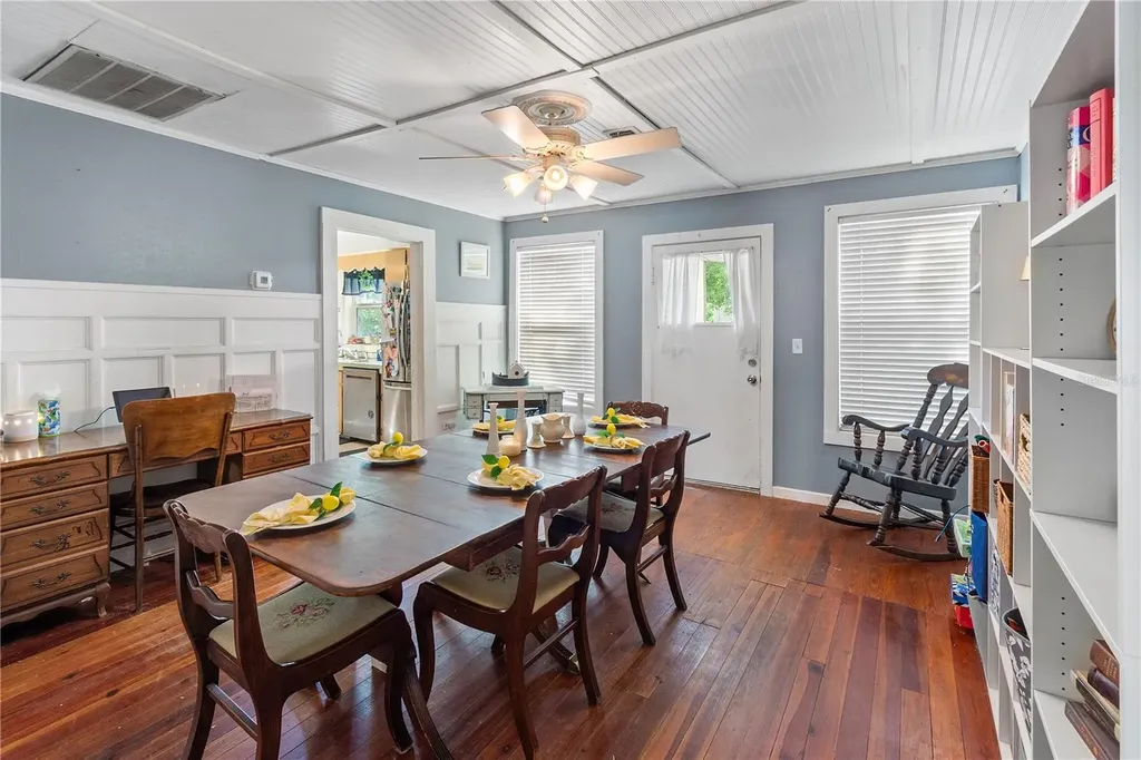 202 E Badcock Boulevard Mulberry FL 33860