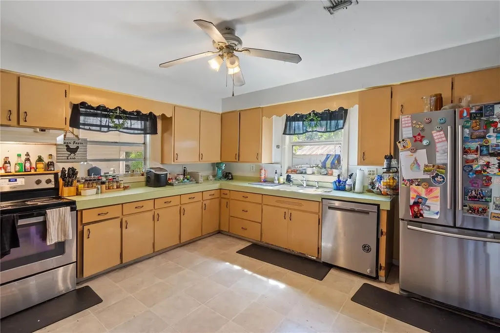202 E Badcock Boulevard Mulberry FL 33860