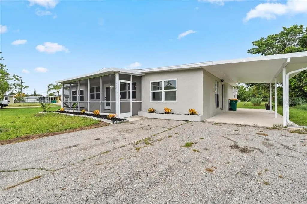198 Cypress Avenue NW Port Charlotte FL 33952