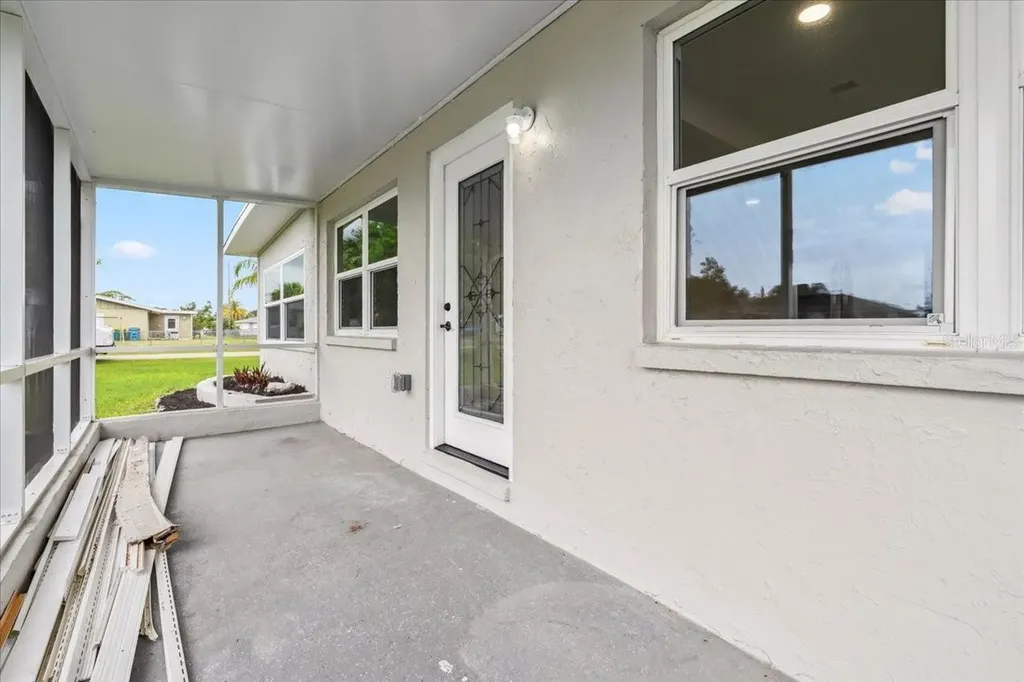 198 Cypress Avenue NW Port Charlotte FL 33952