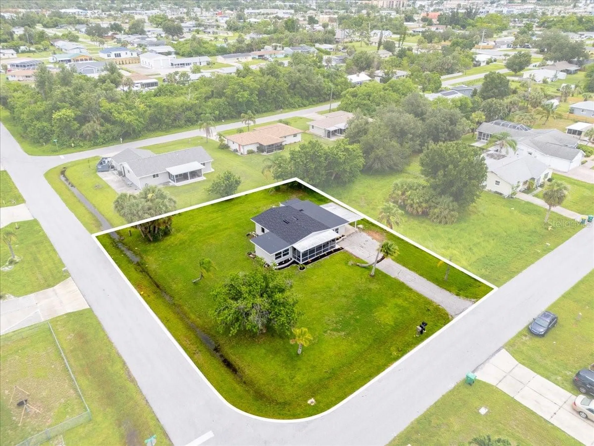 198 Cypress Avenue NW Port Charlotte FL 33952