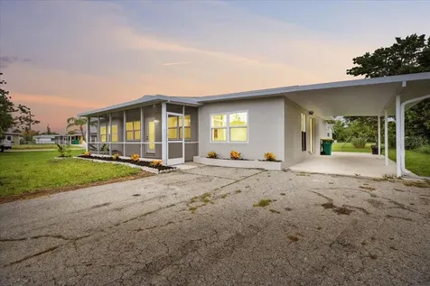 198 Cypress Avenue NW Port Charlotte FL 33952