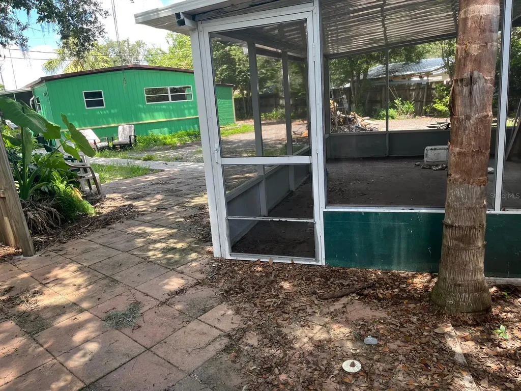 38250 E Collins Avenue W Zephyrhills FL 33542