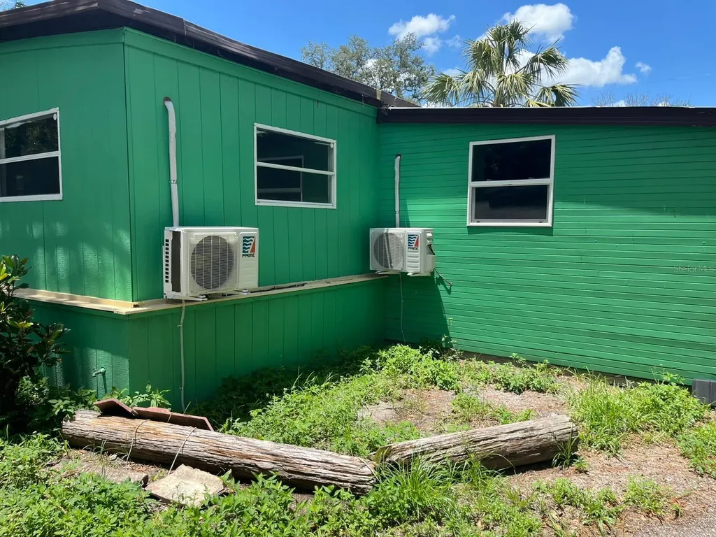 38250 E Collins Avenue W Zephyrhills FL 33542