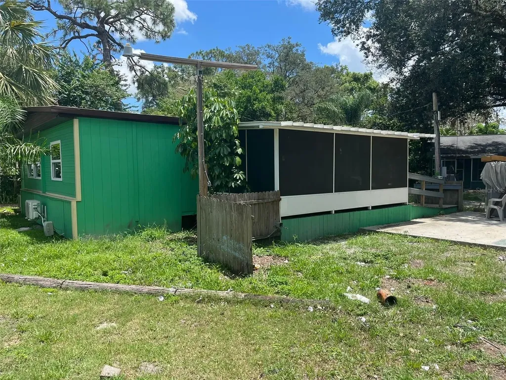 38250 E Collins Avenue W Zephyrhills FL 33542