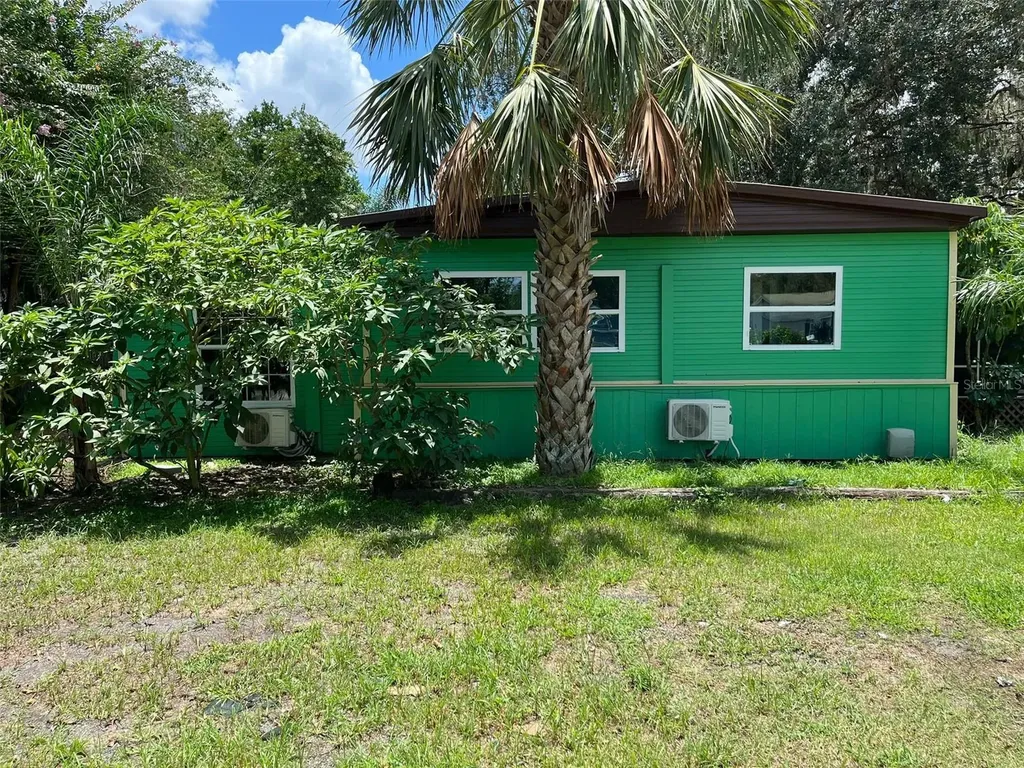 38250 E Collins Avenue W Zephyrhills FL 33542