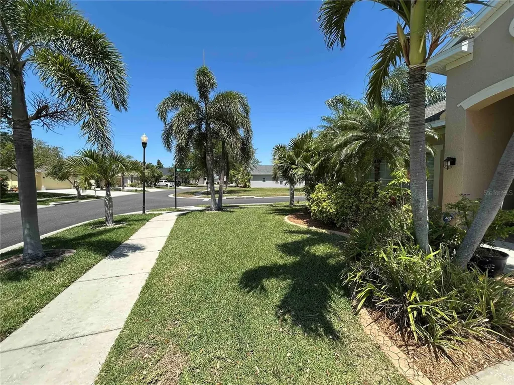 443 York Dale Drive Ruskin FL 33570