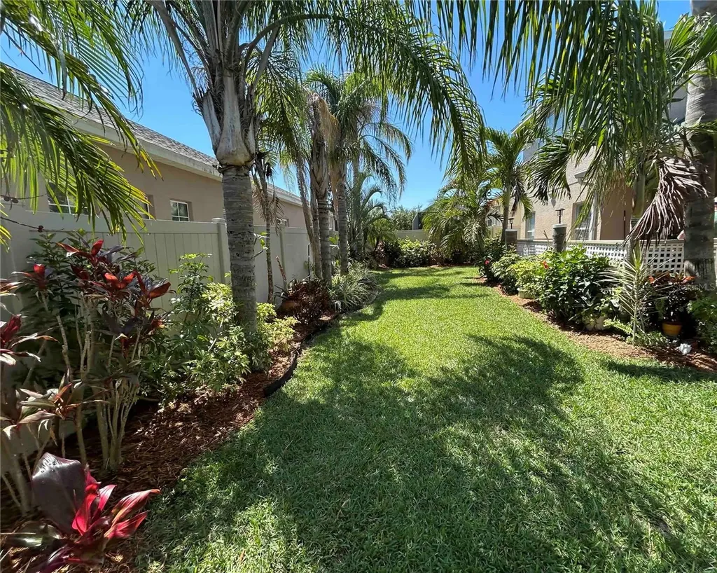 443 York Dale Drive Ruskin FL 33570