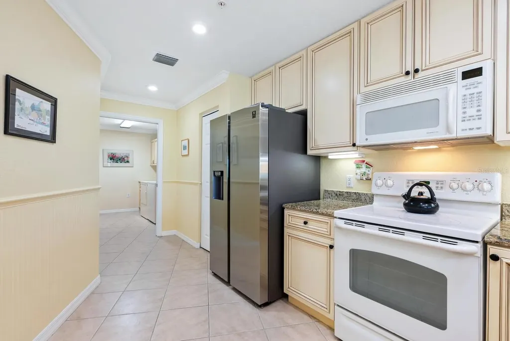 1188 N Tamiami Trail Sarasota FL 34236