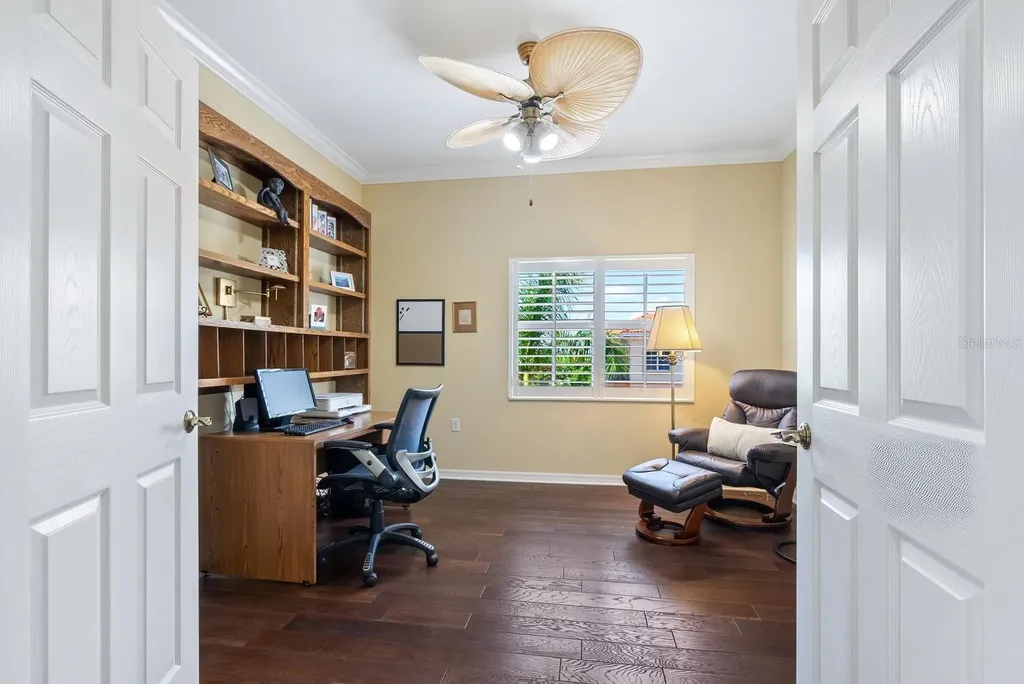 1188 N Tamiami Trail Sarasota FL 34236