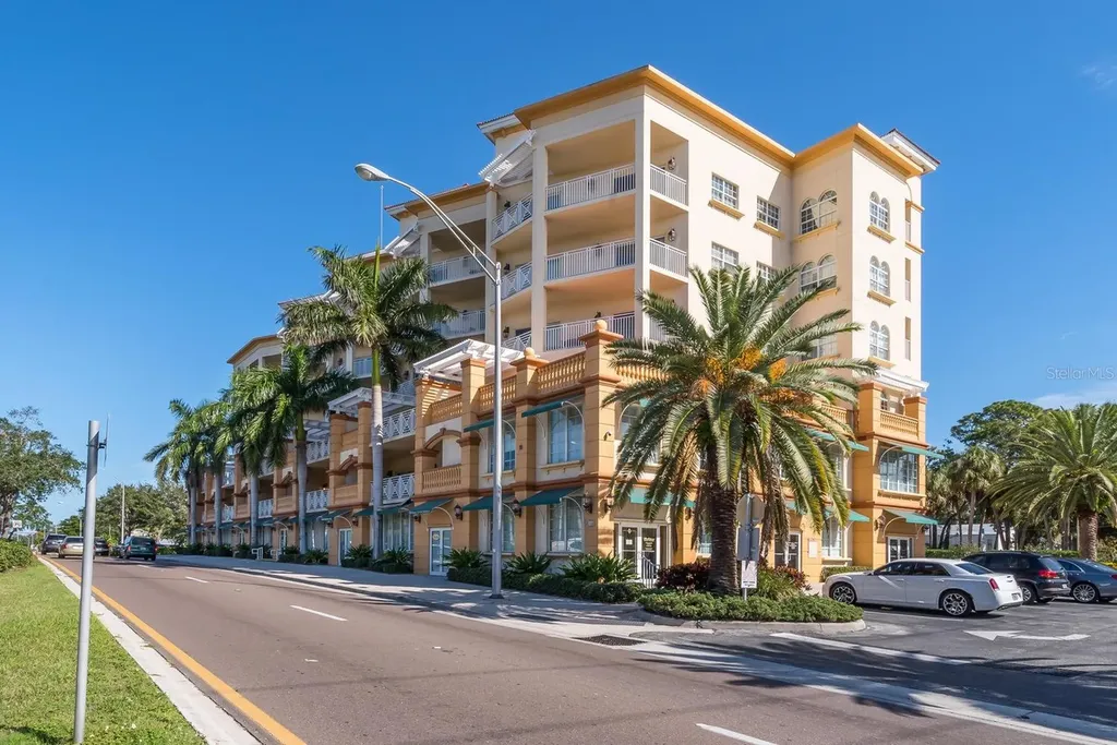 1188 N Tamiami Trail Sarasota FL 34236