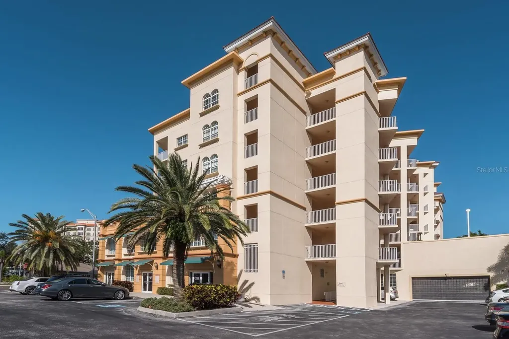1188 N Tamiami Trail Sarasota FL 34236