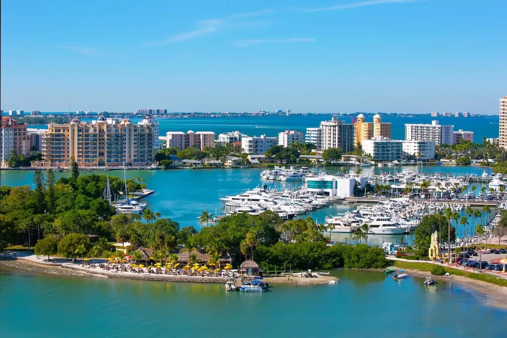1188 N Tamiami Trail Sarasota FL 34236