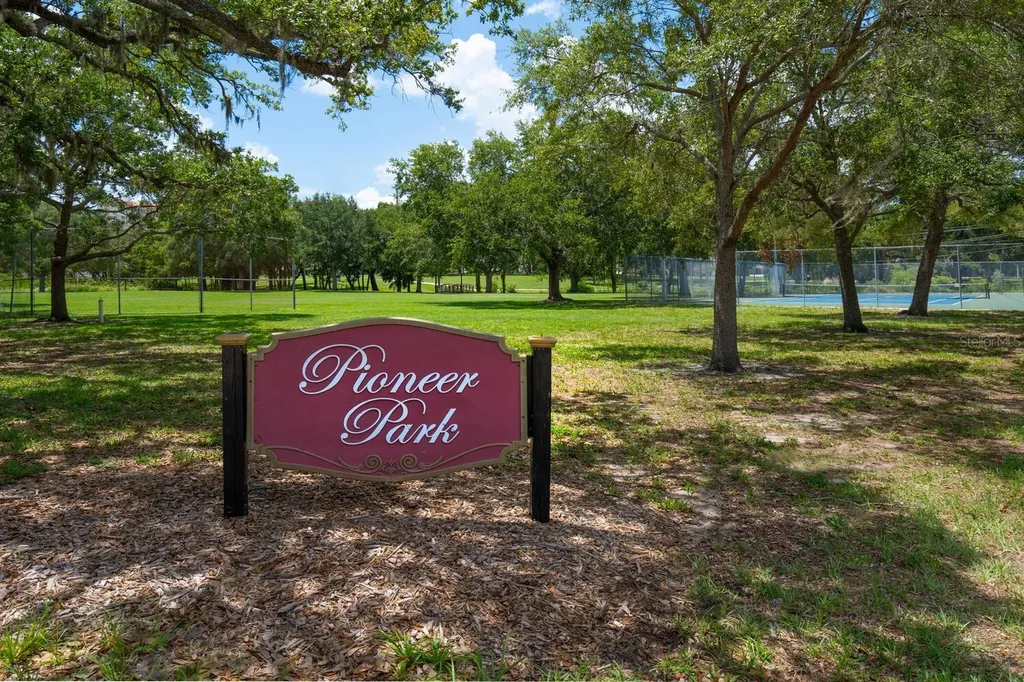 1188 N Tamiami Trail Sarasota FL 34236