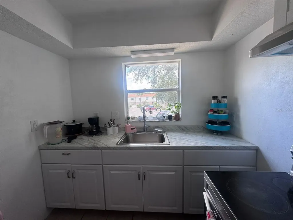 7210 N Manhattan Avenue Tampa FL 33614