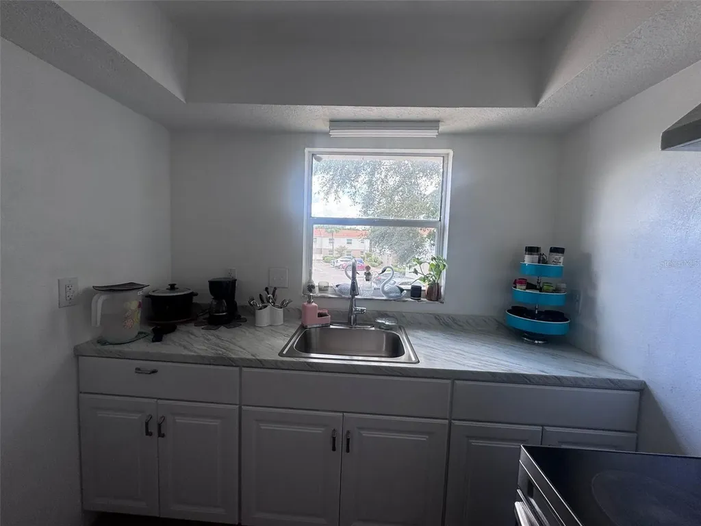 7210 N Manhattan Avenue Tampa FL 33614