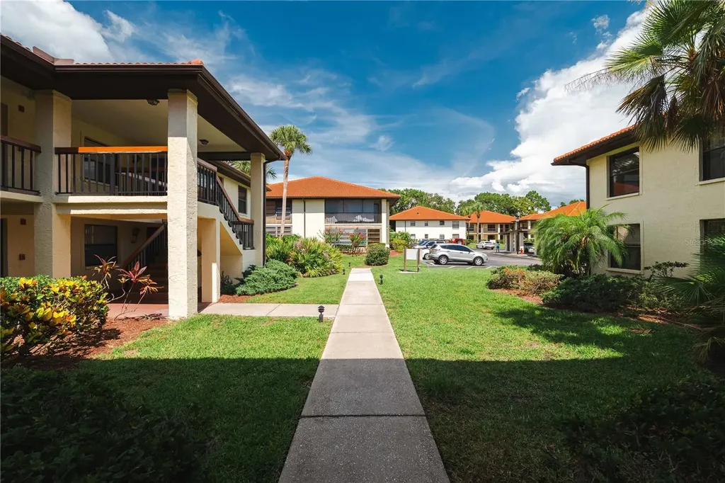 1109 Hammock Pine Boulevard Clearwater FL 33761