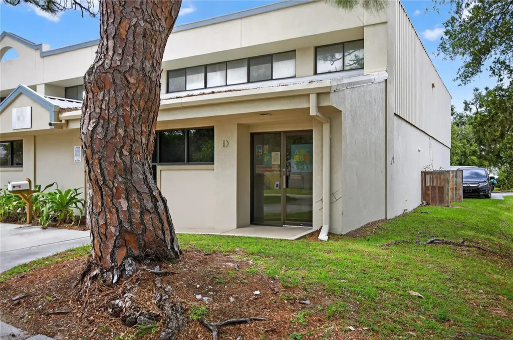 2239 15th Street Sarasota FL 34237