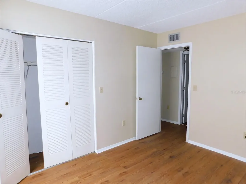 105 Palmetto Court Oldsmar FL 34677