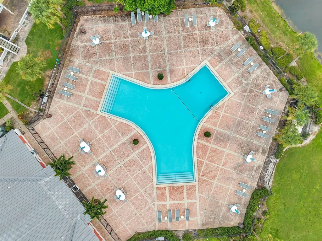 121 Seahorse Drive SE St Petersburg FL 33705