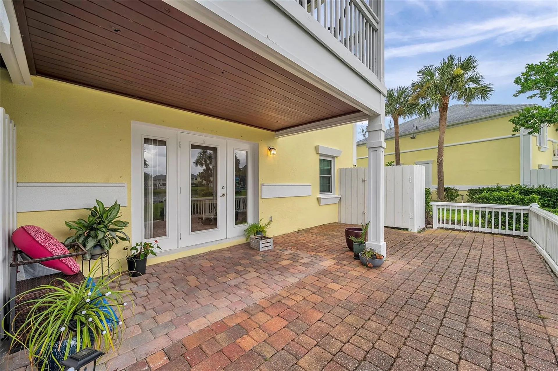 121 Seahorse Drive SE St Petersburg FL 33705