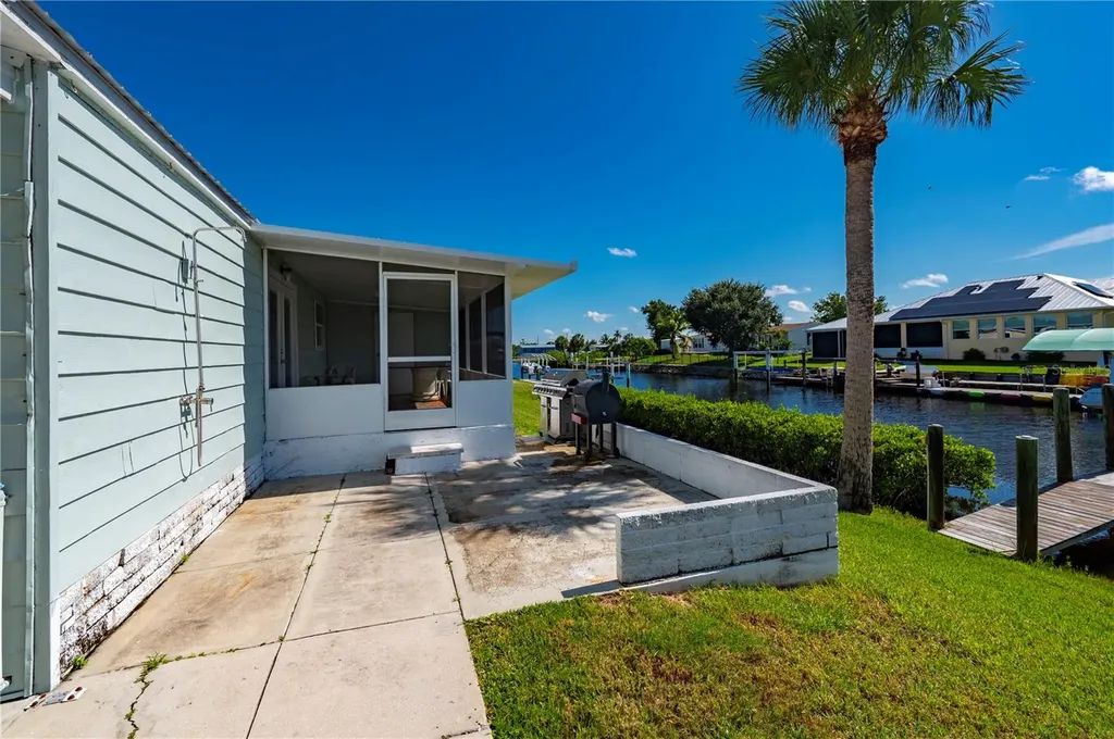 4220 Deltona Drive Punta Gorda FL 33950