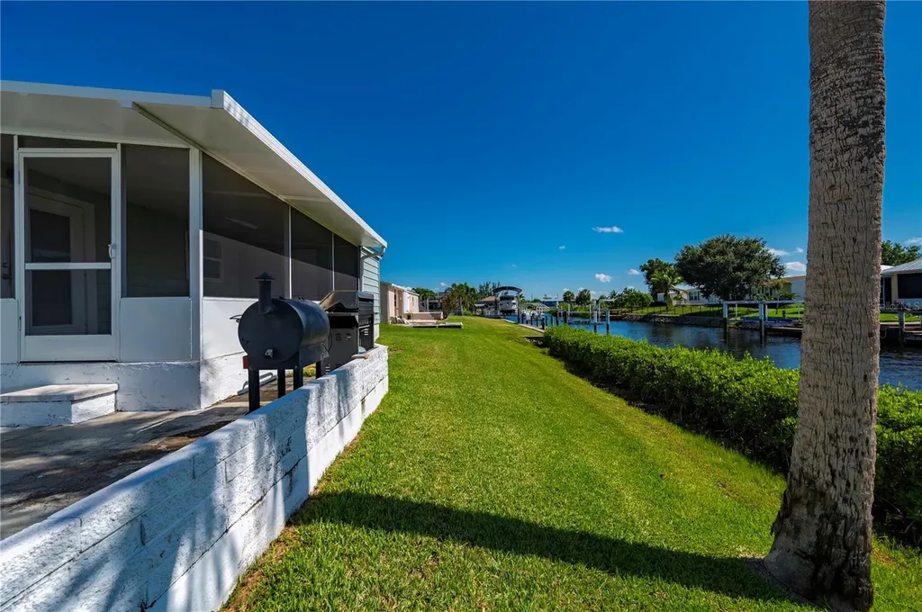 4220 Deltona Drive Punta Gorda FL 33950