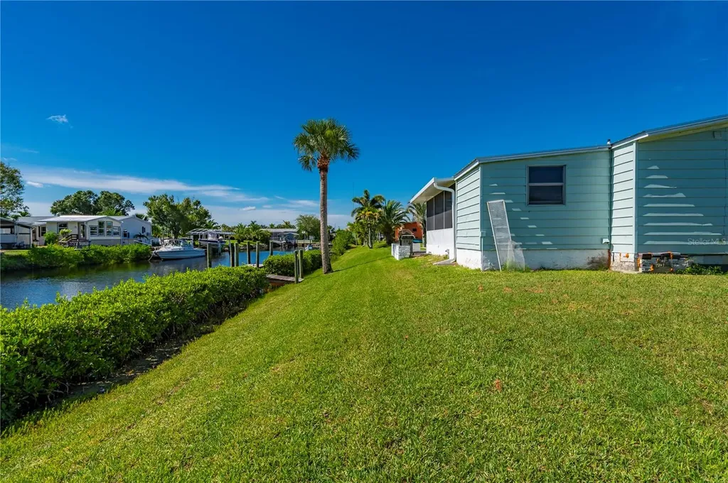 4220 Deltona Drive Punta Gorda FL 33950