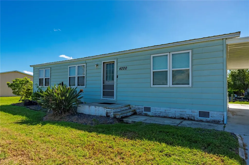 4220 Deltona Drive Punta Gorda FL 33950