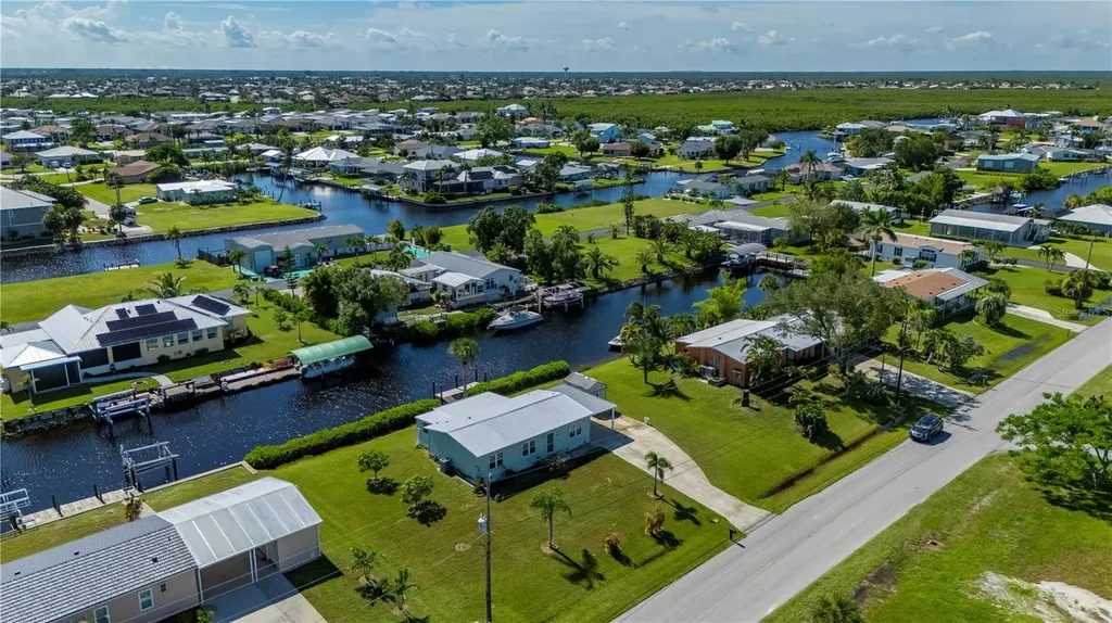 4220 Deltona Drive Punta Gorda FL 33950