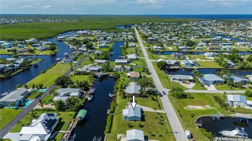 4220 Deltona Drive Punta Gorda FL 33950