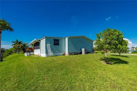 4220 Deltona Drive Punta Gorda FL 33950