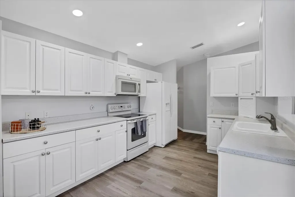 4738 Raintree Street Circle E Bradenton FL 34203