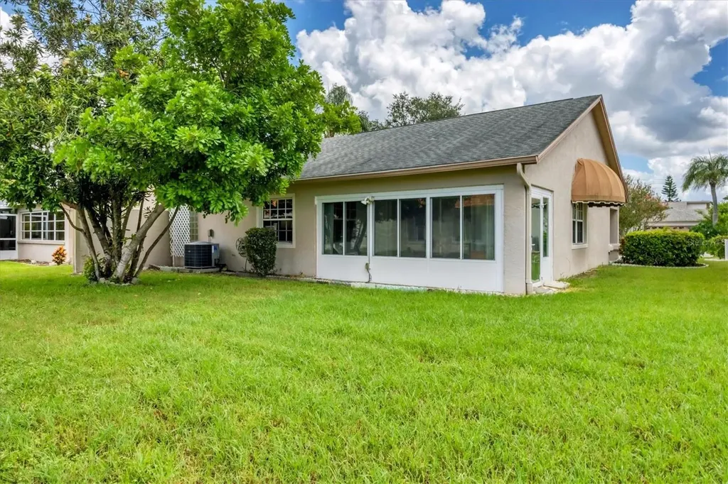 4738 Raintree Street Circle E Bradenton FL 34203