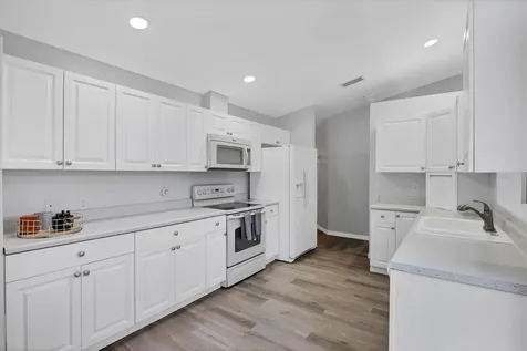 4738 Raintree Street Circle E Bradenton FL 34203