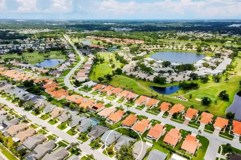 4738 Raintree Street Circle E Bradenton FL 34203