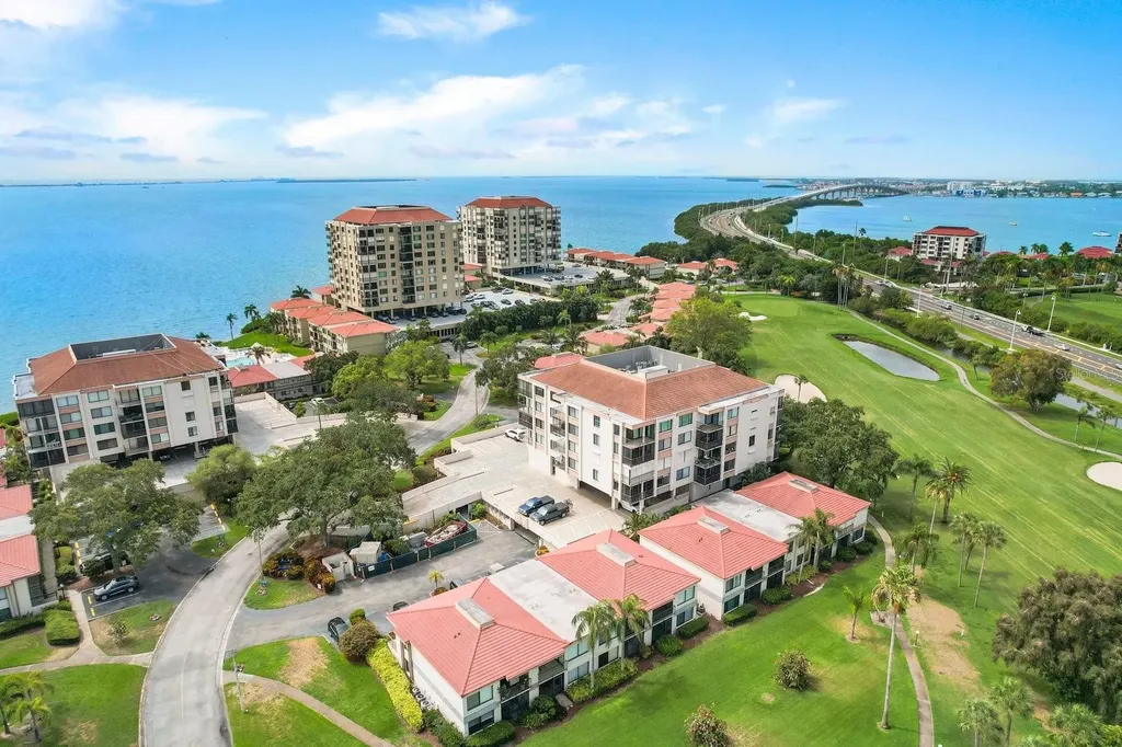 6269 Palma Del Mar Boulevard S St Petersburg FL 33715