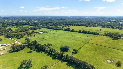 5800 SE 145th Street Summerfield FL 34491