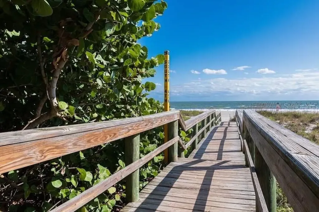 637 S Orlando Avenue Cocoa Beach FL 32931