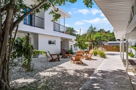 637 S Orlando Avenue Cocoa Beach FL 32931