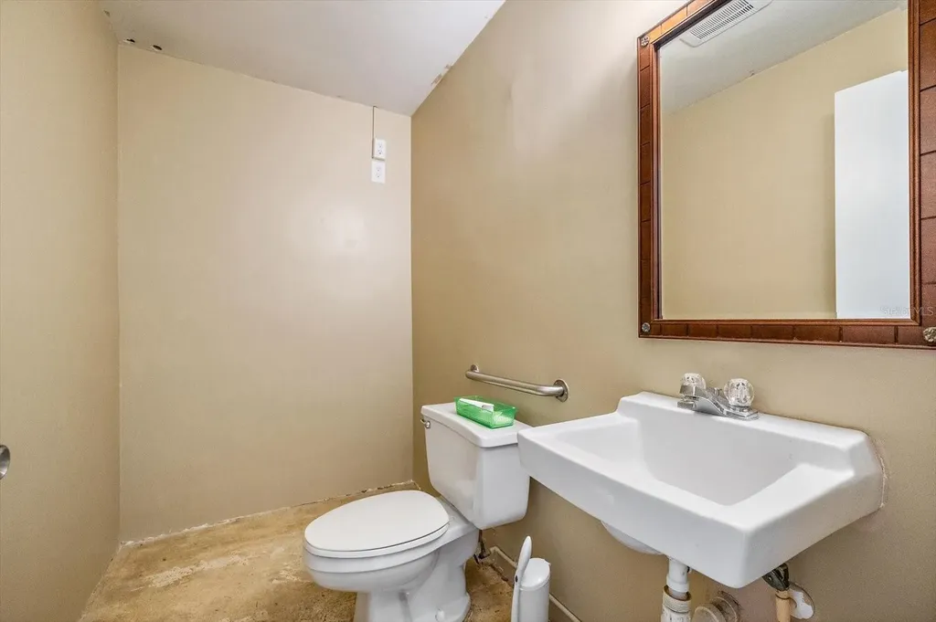 4242 Mcintosh Lane Sarasota FL 34232