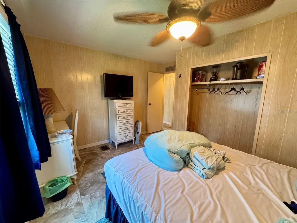 203 Estrada North Port FL 34287
